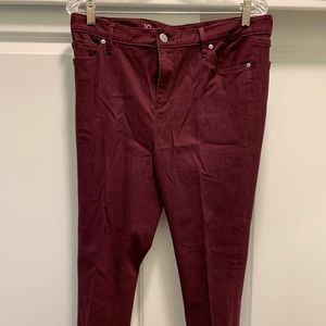 Ladies dark rose 5 pocket leggings. Size 10